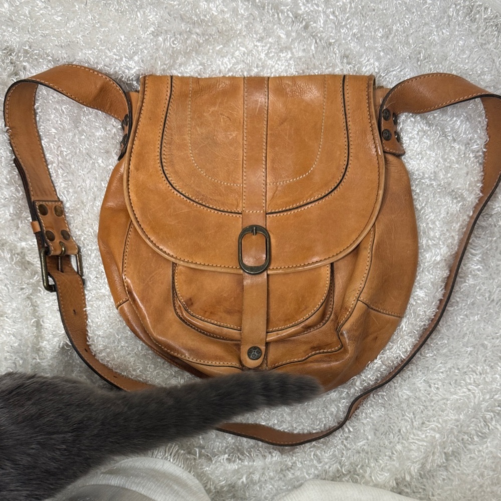 Patricia Nash tan leather crossbody purse bag large buckle saddle style